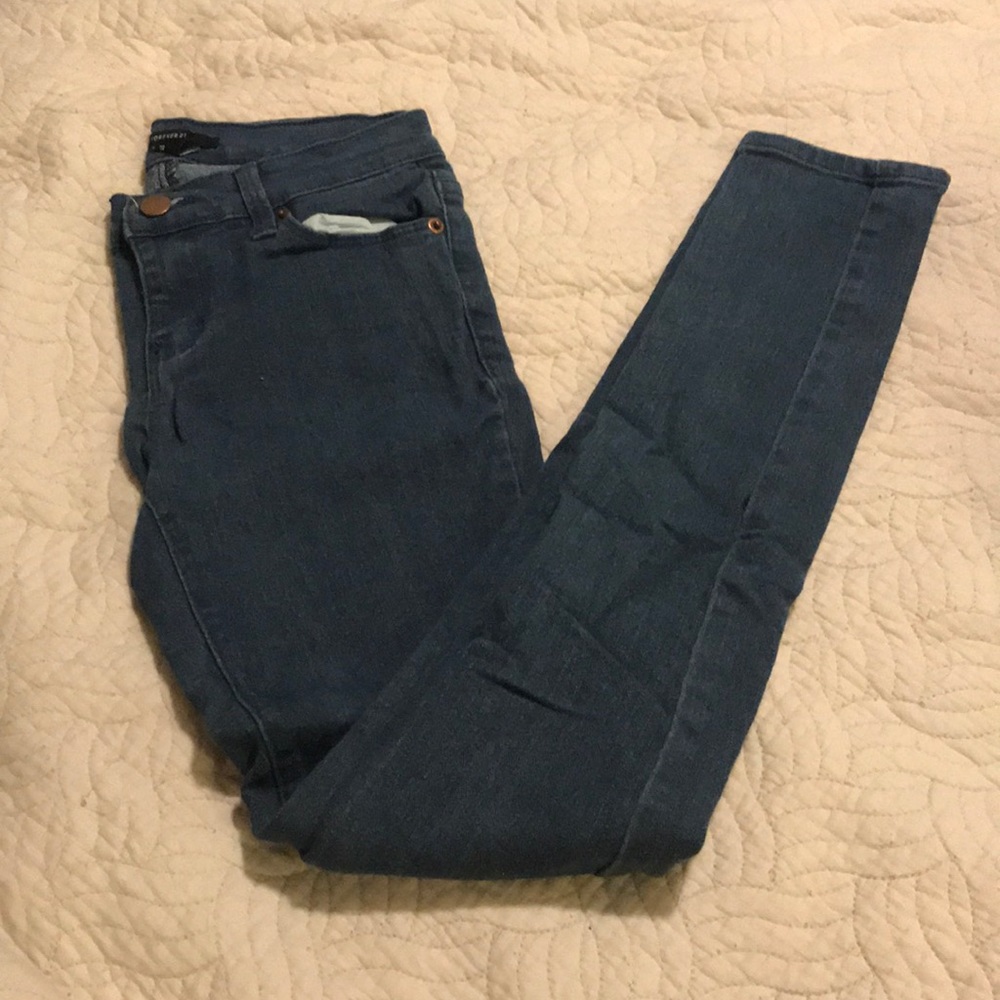 Stretchy skinny jeans